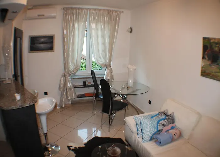 Amorino Опатия