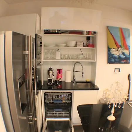 Amorino Apartment *
