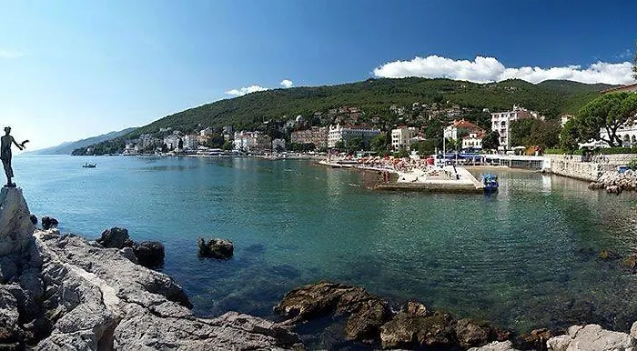 アパート Amorino *